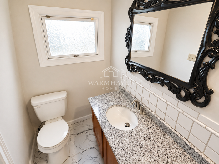 402 Hall Ave - Photo 7 of 14