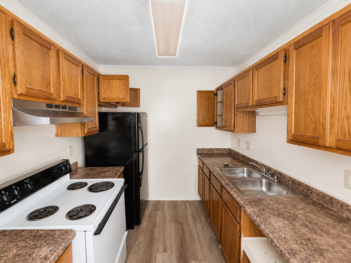 4375 Barrington Pl - Photo 6 of 10