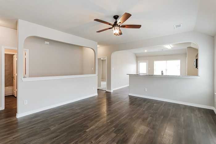 1415 Kinglet Dr - Photo 3 of 15