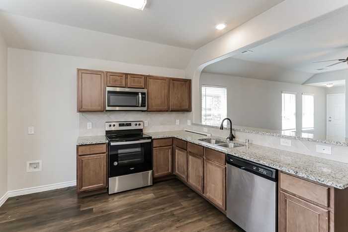 1415 Kinglet Dr - Photo 7 of 15