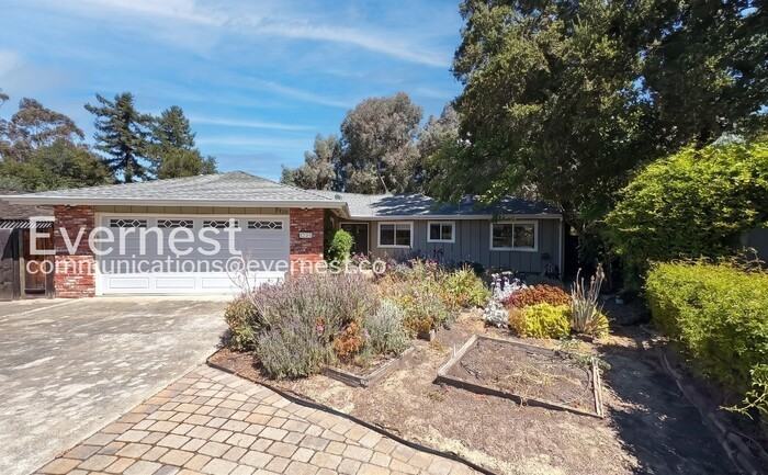 4335 Miranda Ave - Photo 2 of 26