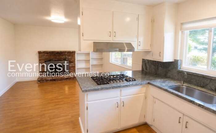 4335 Miranda Ave - Photo 3 of 26