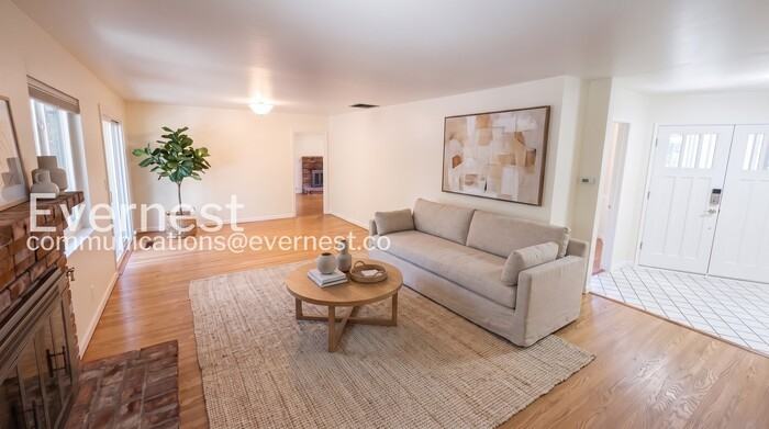 4335 Miranda Ave - Photo 7 of 26