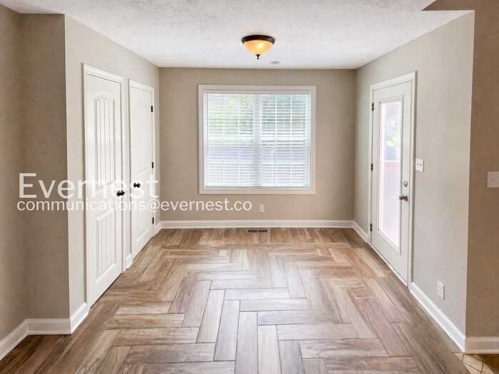 3655 Fox Tail Dr - Photo 6 of 29
