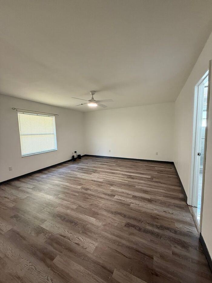 14040 Sw 33rd Court Rd - Photo 4 of 13