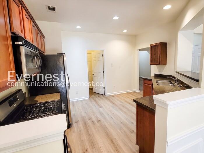 4926 Berkeley Oak Cir - Photo 6 of 24