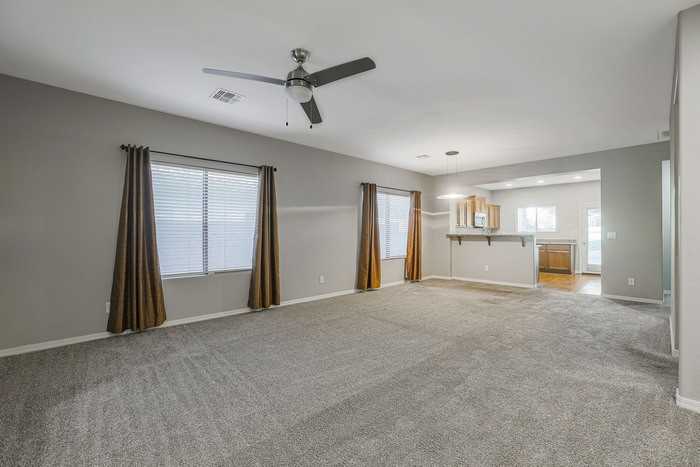 1622 W Big Oak St - Photo 7 of 50