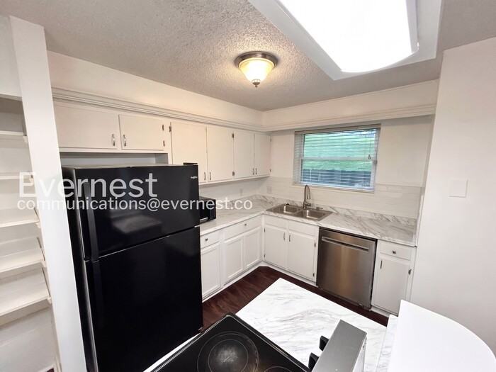 5510 Country Dr #78 - Photo 4 of 27