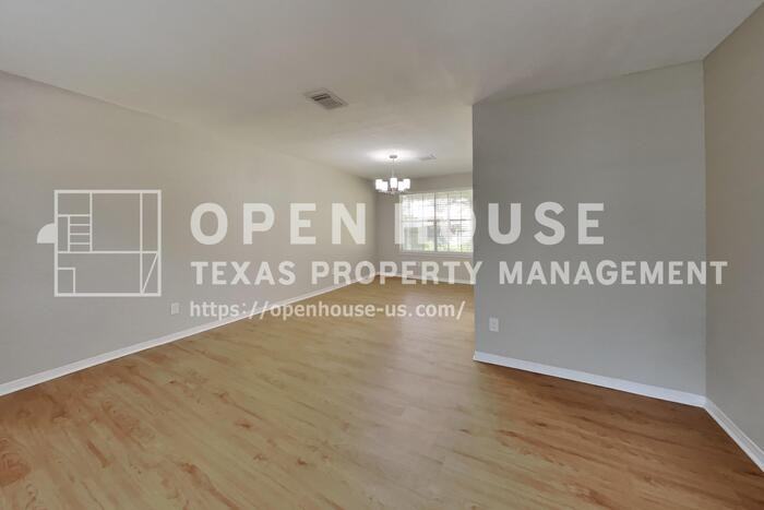 38 Still Corner Pl - Photo 5 of 20
