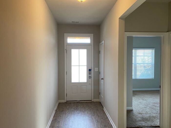 102 Oak Path Ln - Photo 3 of 17