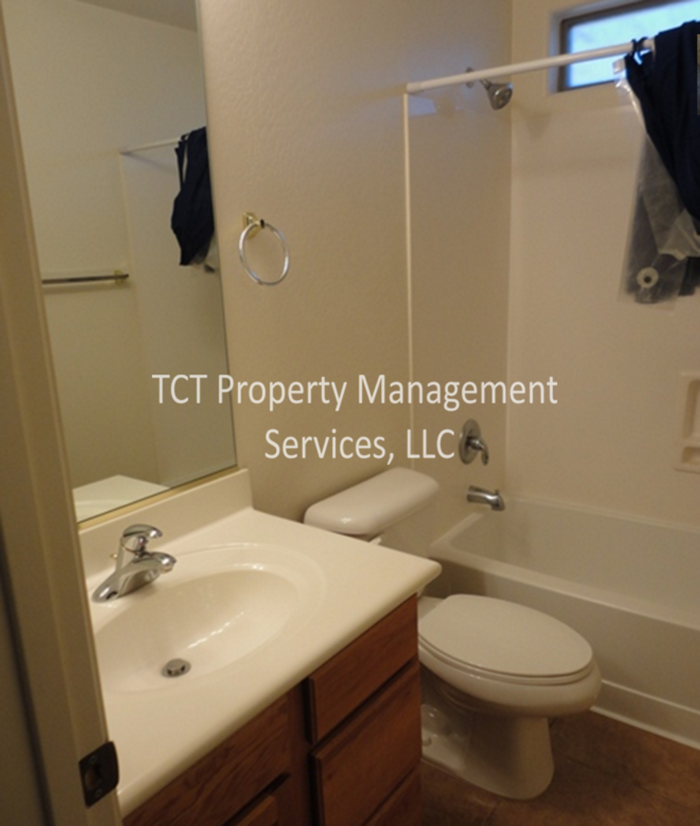 17544 W Voltaire St - Photo 5 of 11