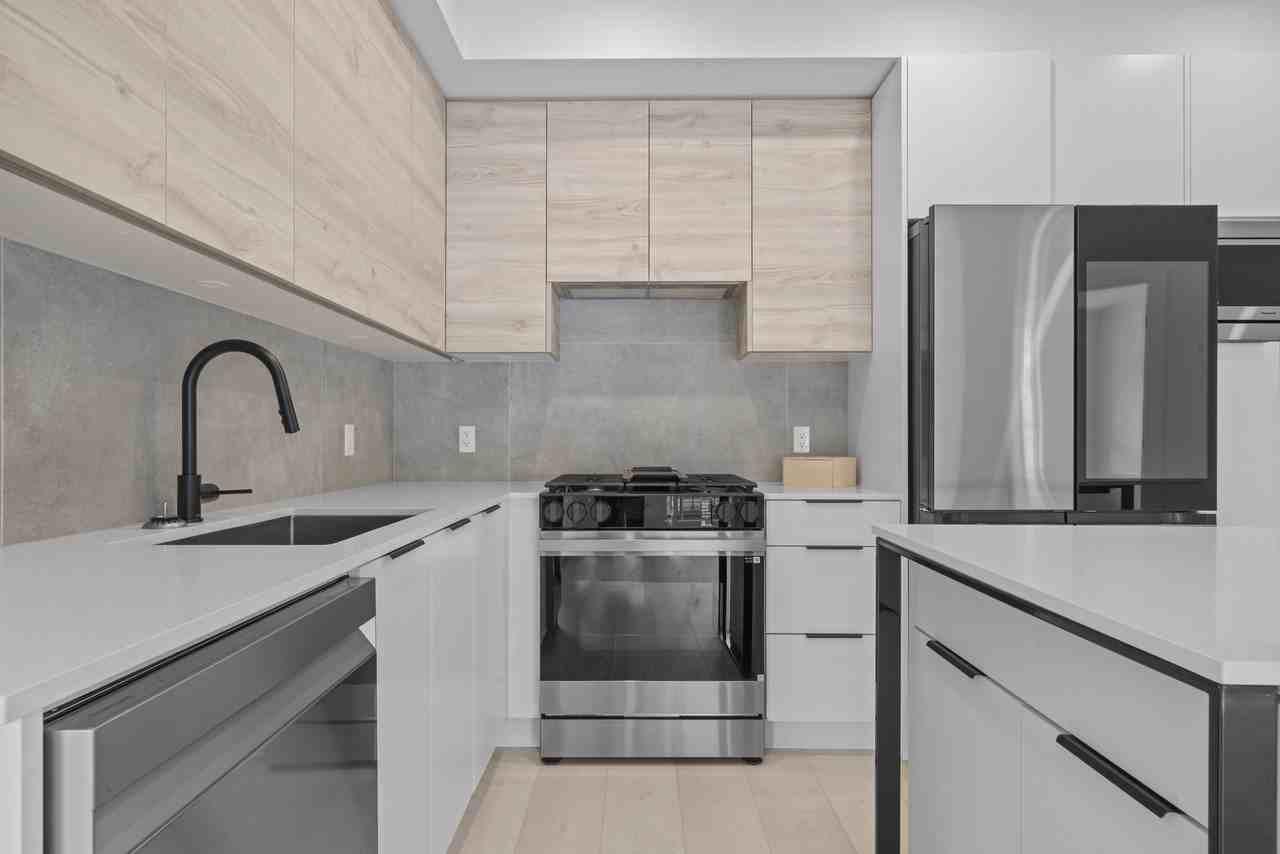 30490 Cardinal Avenue - Photo 3 of 26