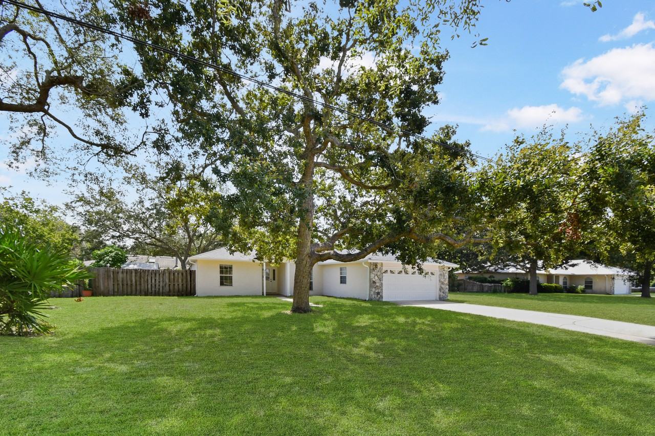341 Shamrock Rd #NA - Photo 3 of 32