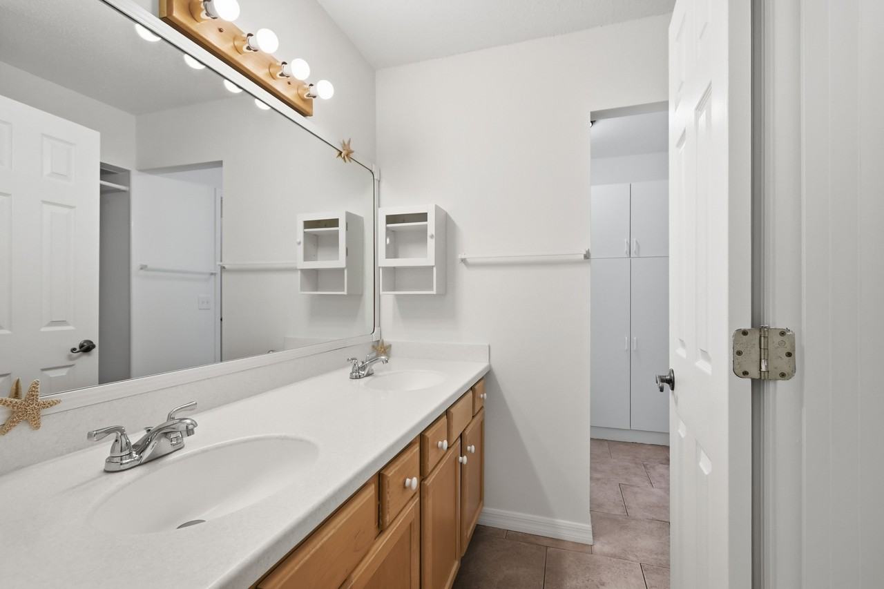 341 Shamrock Rd #NA - Photo 6 of 32