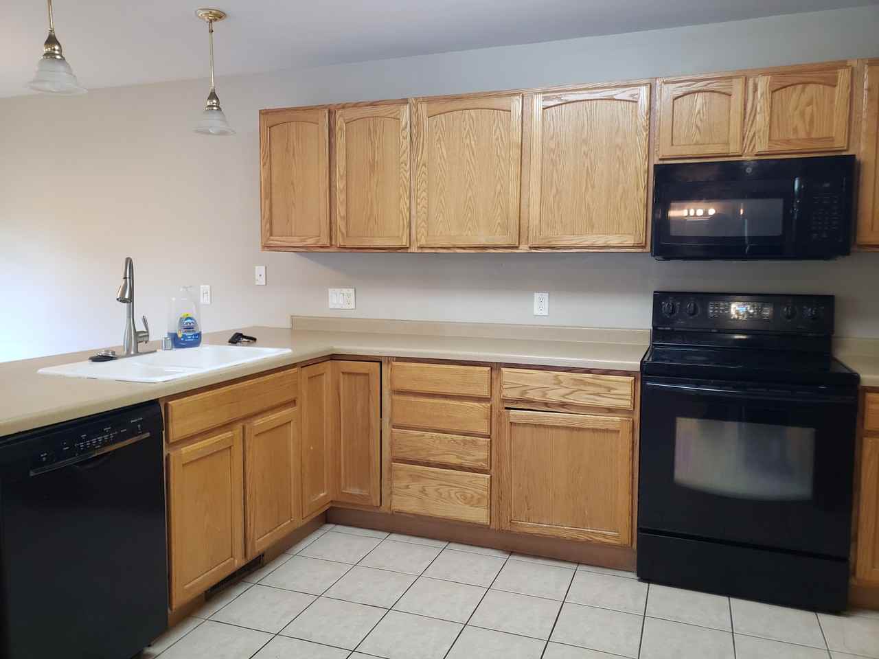 107 Llanos St #107 - Photo 5 of 31