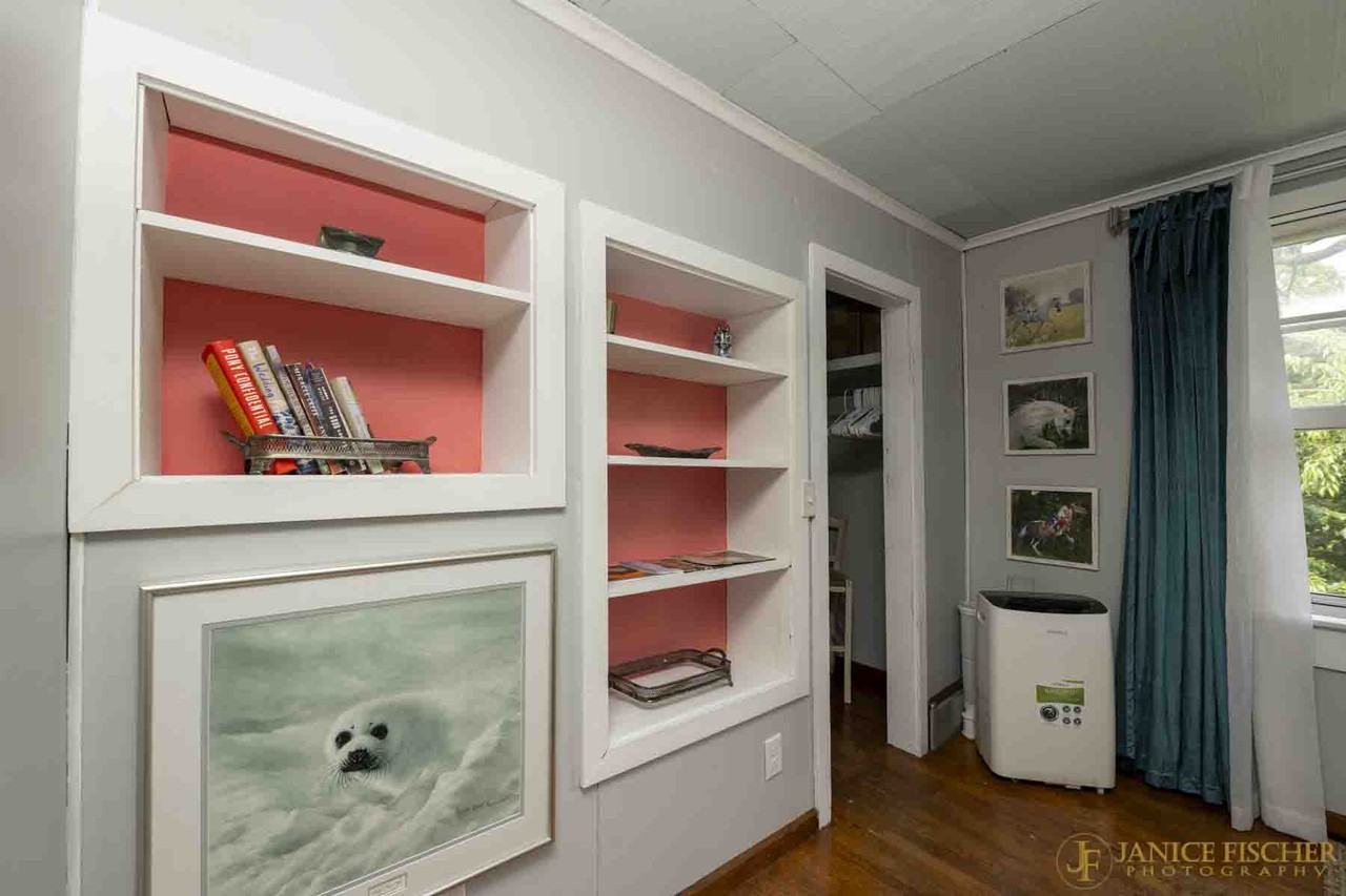 10324 N Main St - Photo 3 of 25