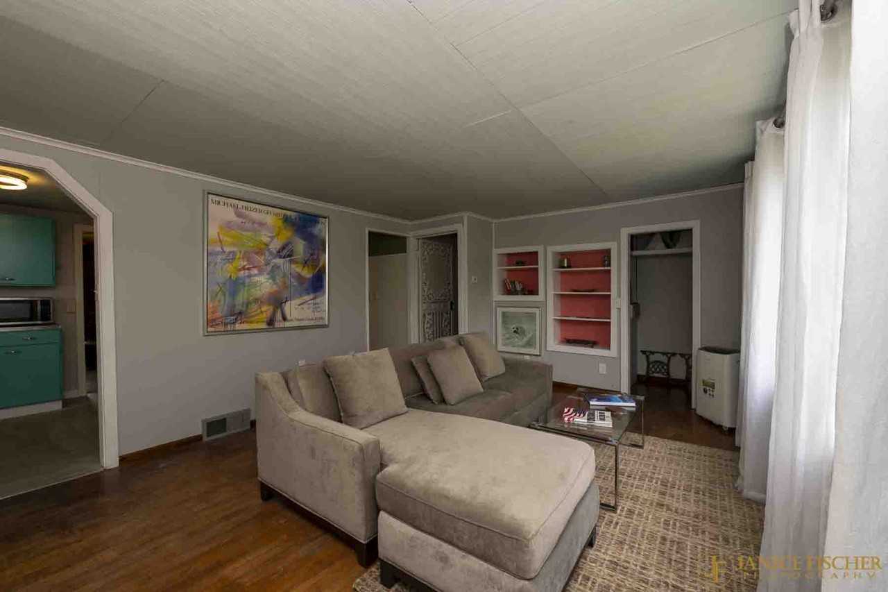 10324 N Main St - Photo 6 of 25