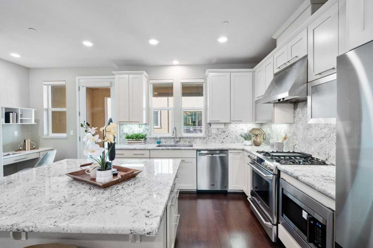 5977 Larkstone Loop #NA - Photo 5 of 50