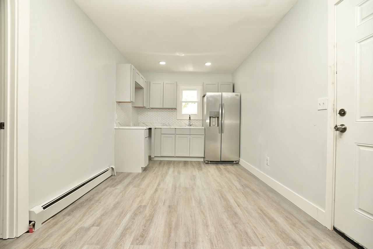 1012 Sanford Ave #NA - Photo 3 of 5