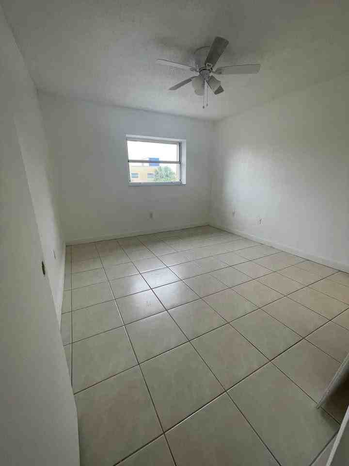 4275 Nw South Tamiami Canal Dr #311 - Photo 5 of 12