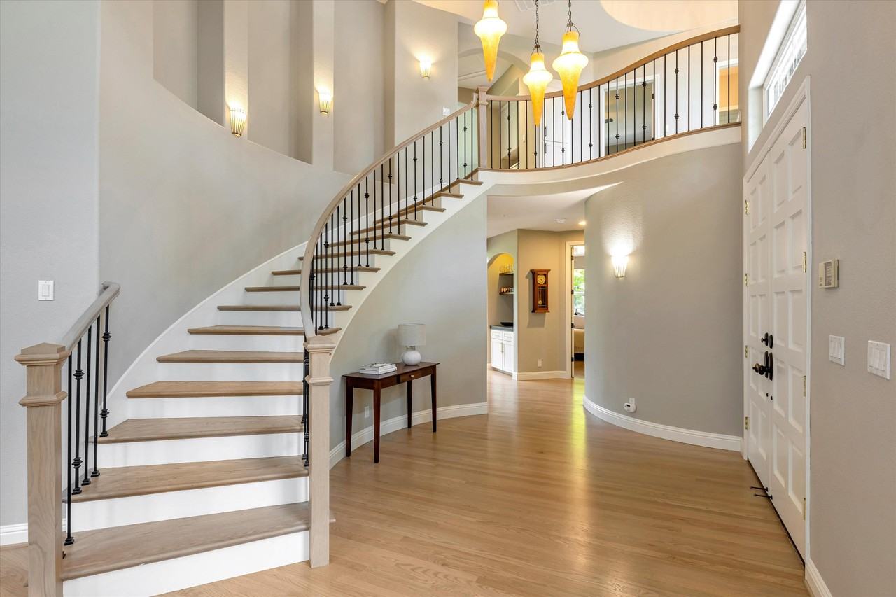 1305 Knoll Dr #NA - Photo 5 of 16