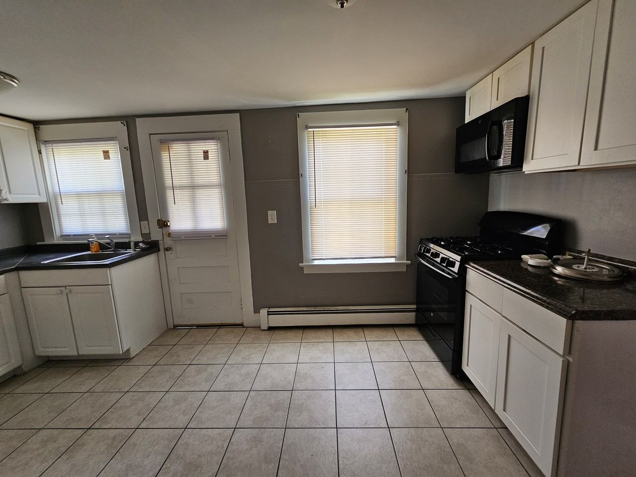 18 Maple St #NA - Photo 6 of 11