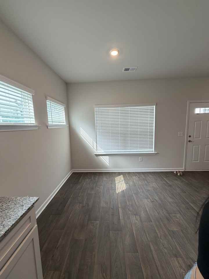 400 Speyside Ln #1 - Photo 6 of 13