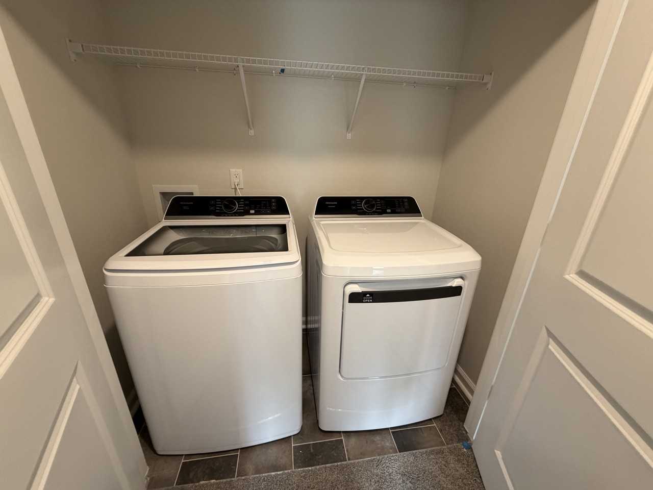 400 Speyside Ln #1 - Photo 7 of 13