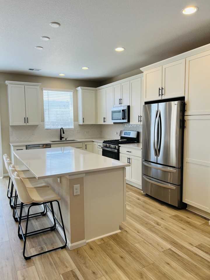 48 N Edge Cliff St #NA - Photo 3 of 25