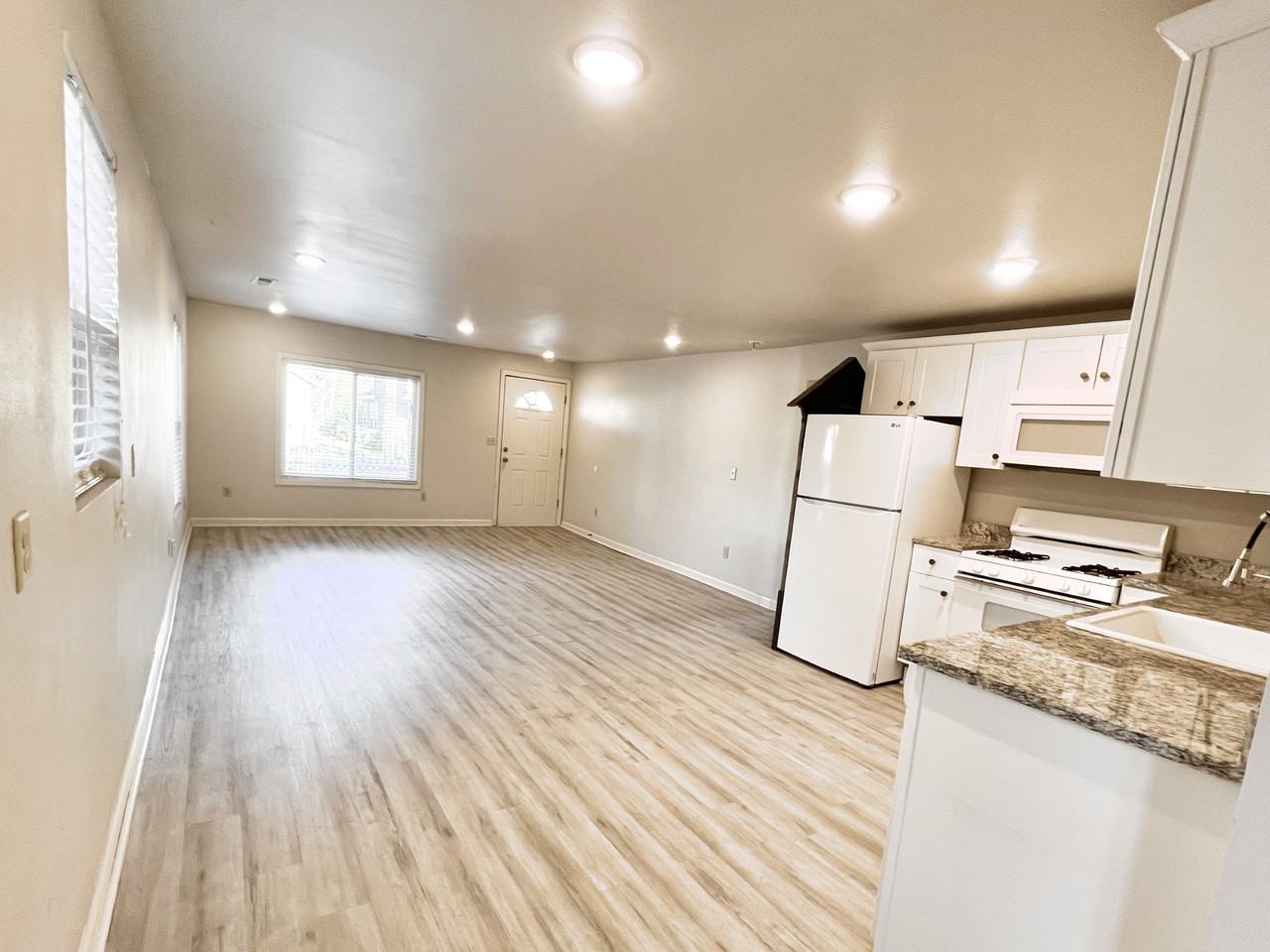 1233 S Washington Ave #NA - Photo 4 of 21