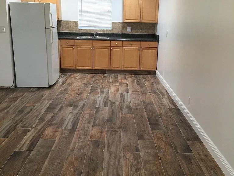 558 Holly Dr #1 - Photo 3 of 18