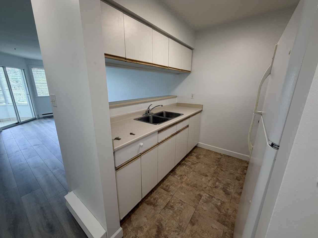 1567 East Broadway - Photo 7 of 12