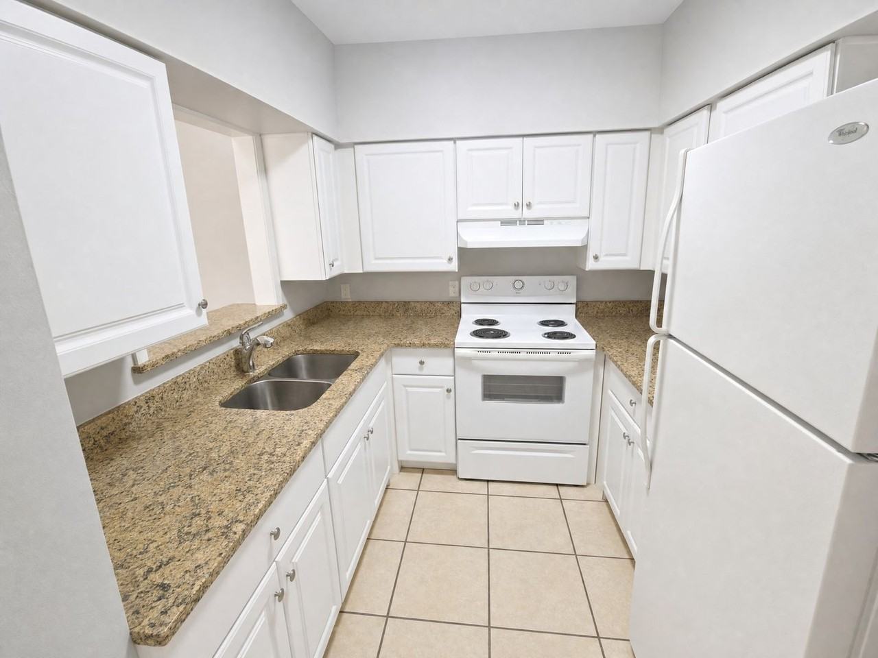 Mediterranean Villas - Photo 2 of 43