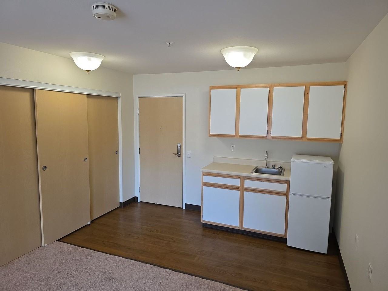 Paradise Boutique Apartments - Photo 5 of 37