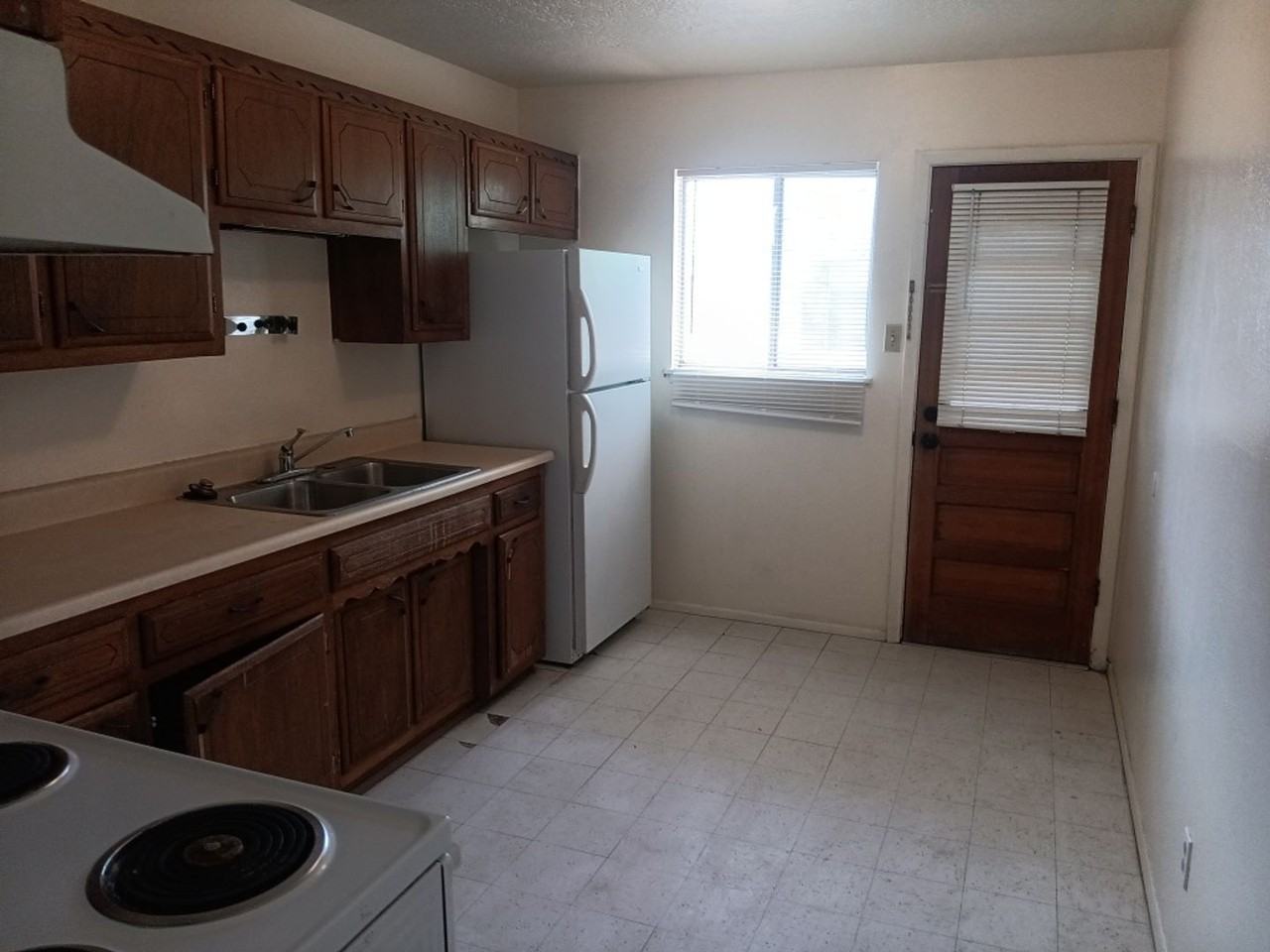 4601 Douglas Macarthur Rd Ne - Photo 2 of 5