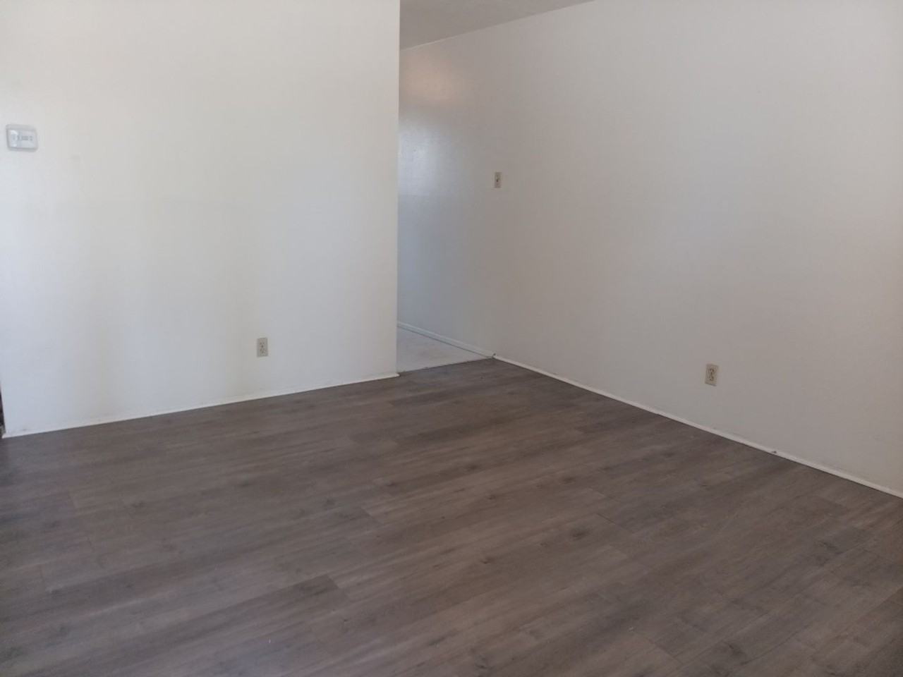 4601 Douglas Macarthur Rd Ne - Photo 3 of 5