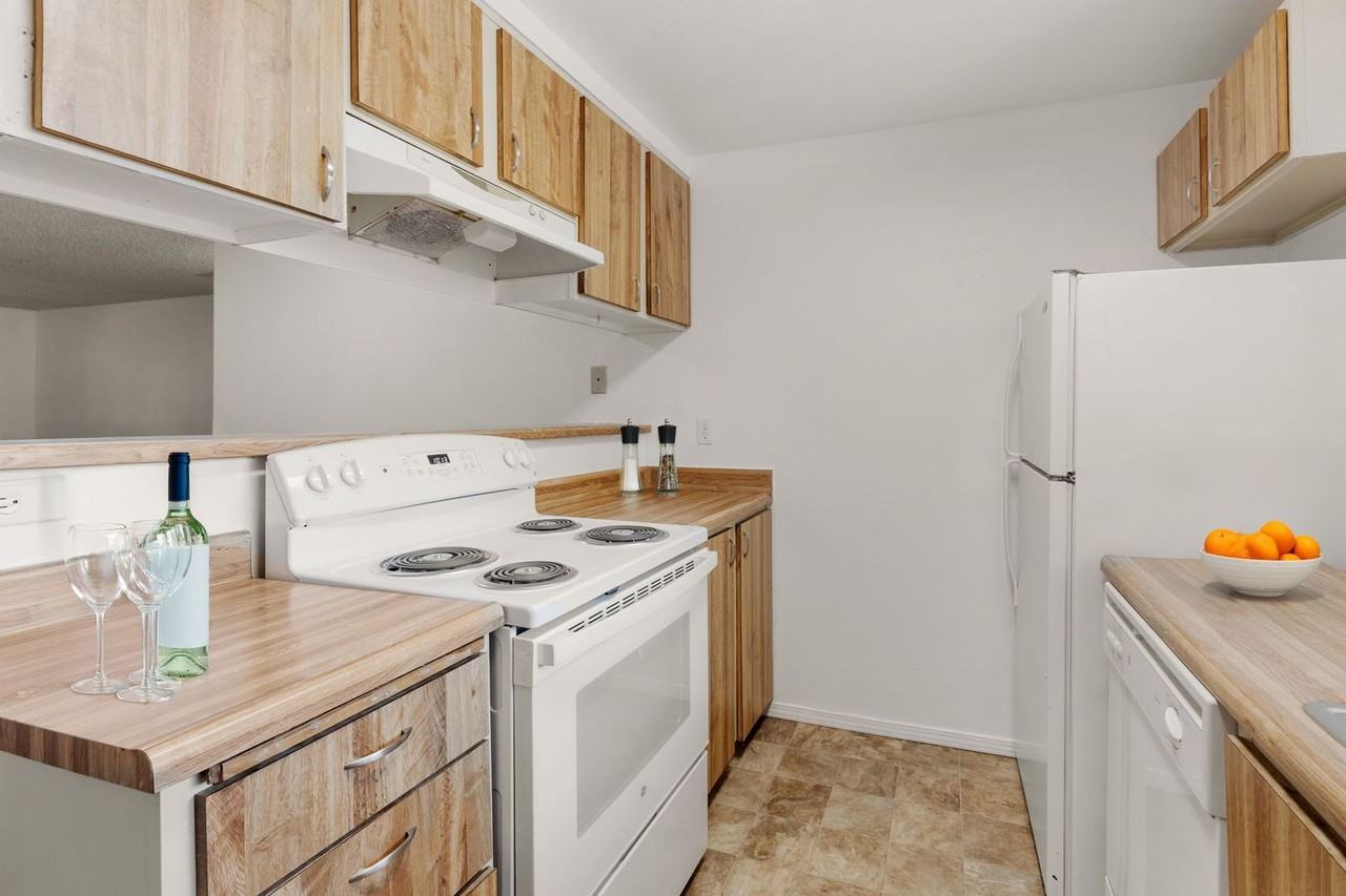 12906 8th Ave W - Photo 6 of 15