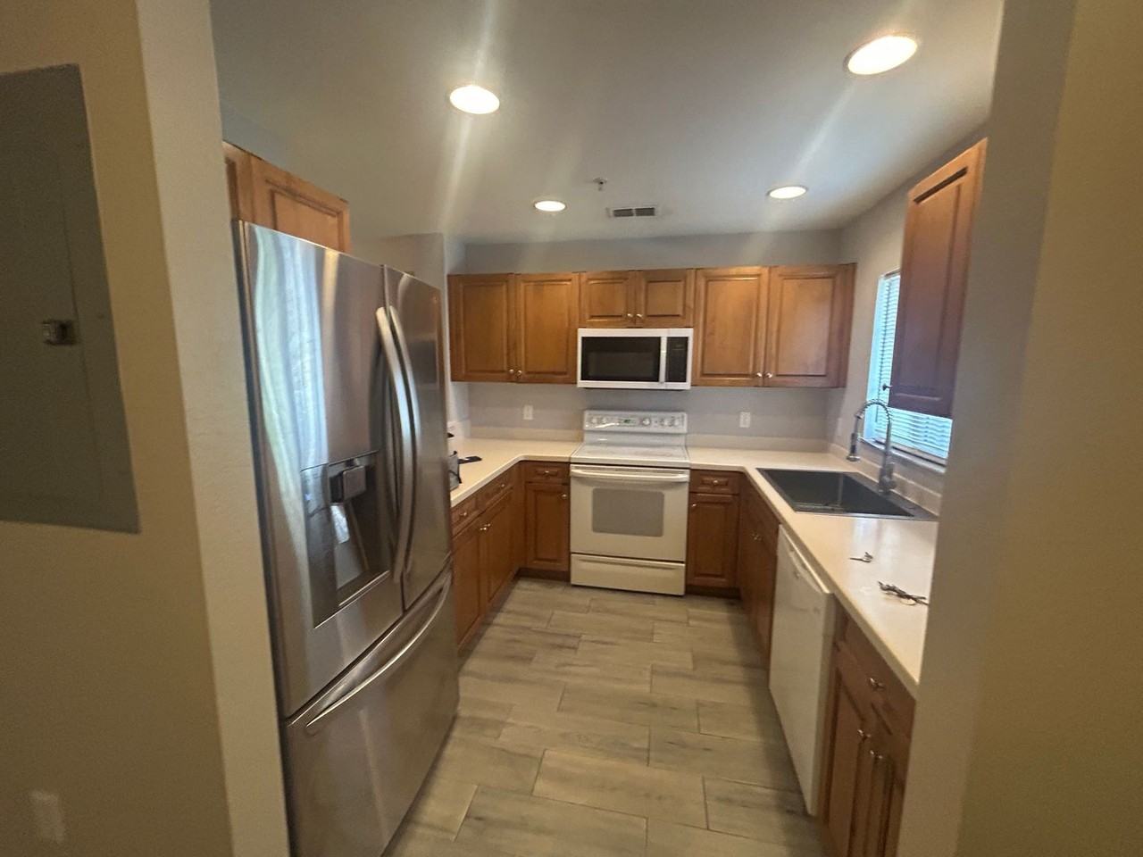 9420 Ivy Brook Run - Photo 2 of 28