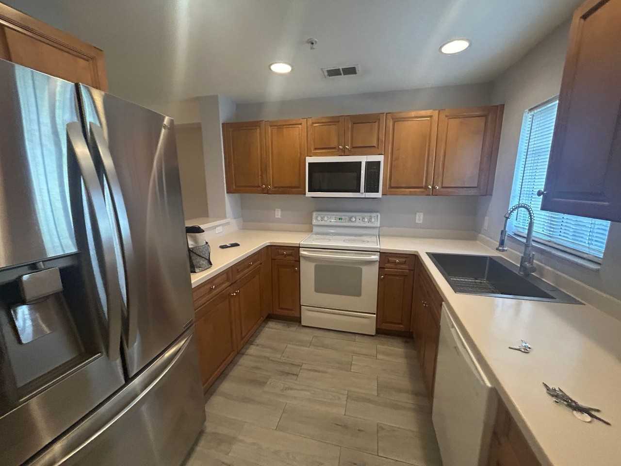 9420 Ivy Brook Run - Photo 3 of 28