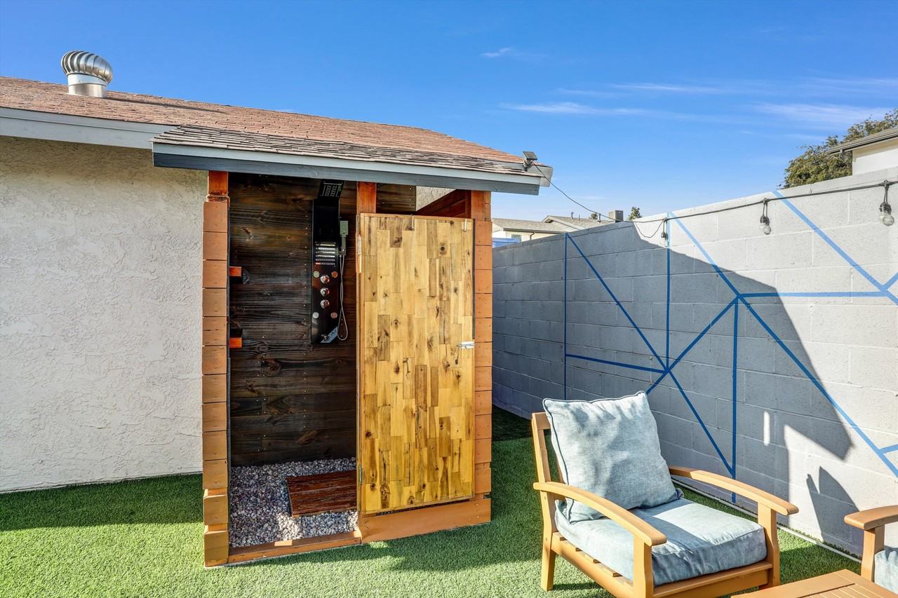 7834 Beck Ave #NA - Photo 3 of 47