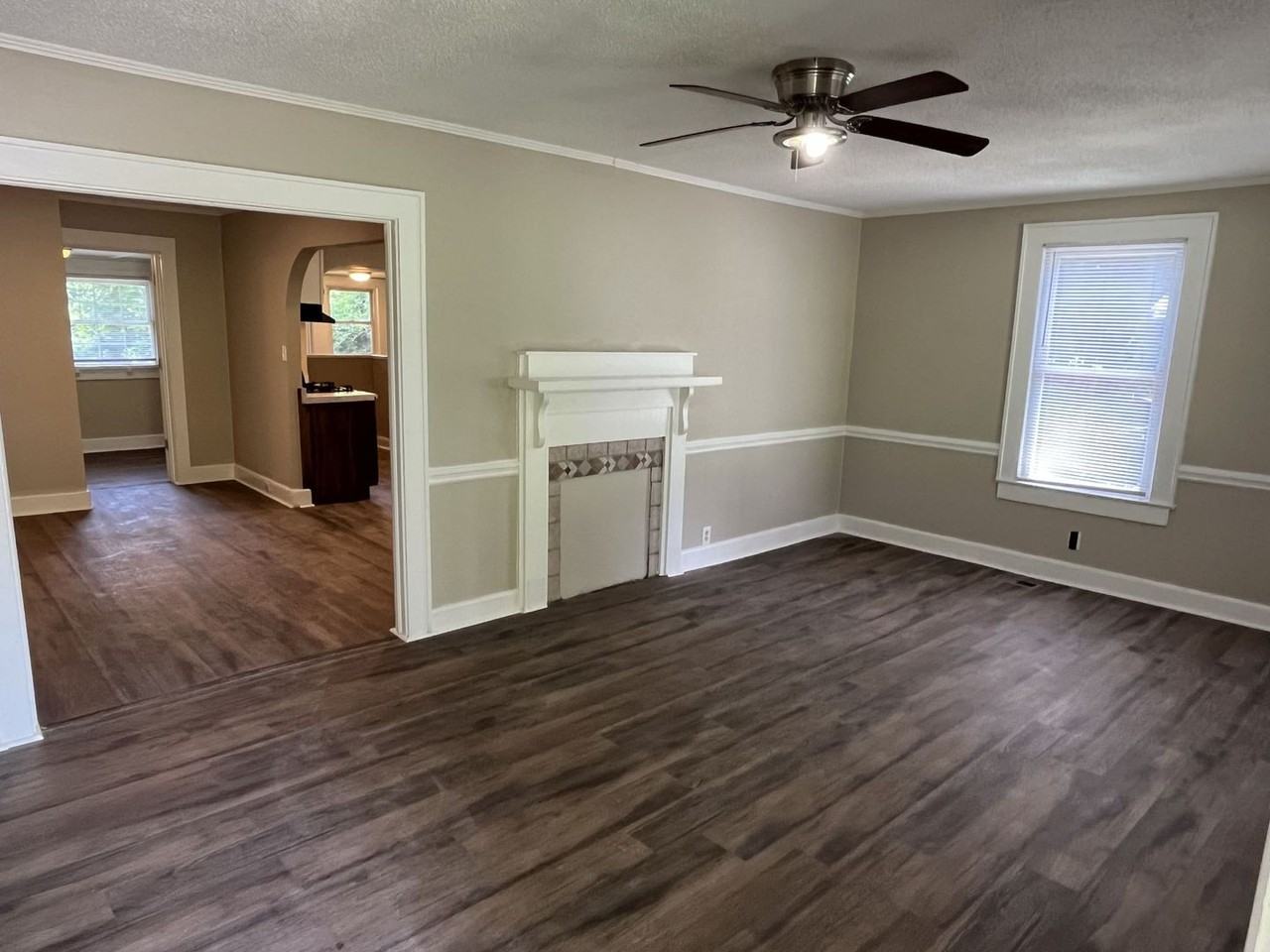 975 Old Charlotte Rd - Photo 3 of 33