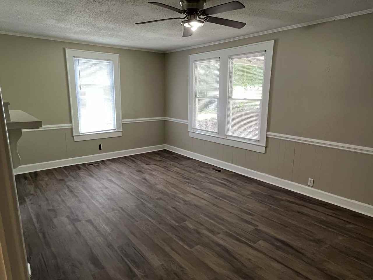 975 Old Charlotte Rd - Photo 4 of 33