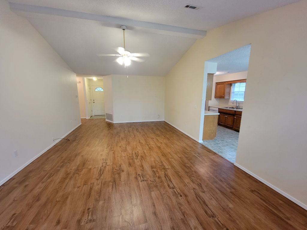 902 S Liberty Dr #NA - Photo 4 of 17