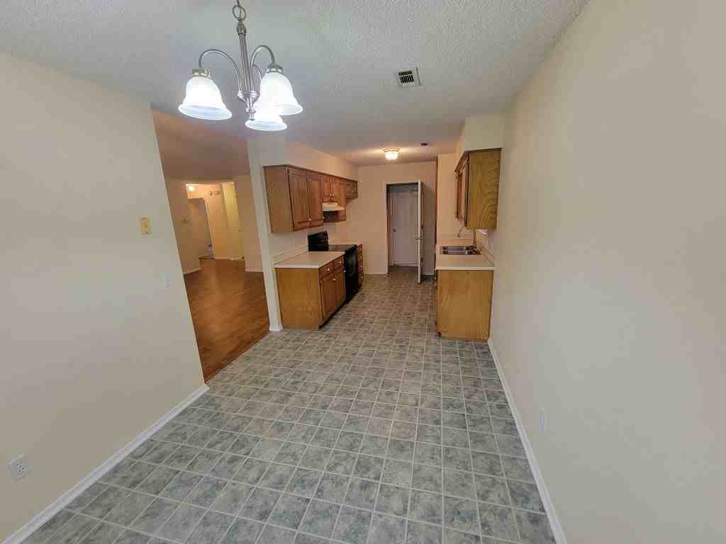 902 S Liberty Dr #NA - Photo 5 of 17