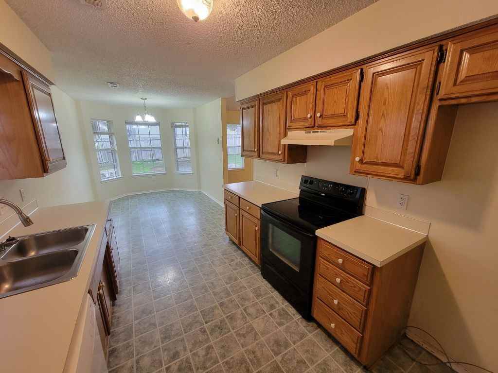 902 S Liberty Dr #NA - Photo 6 of 17