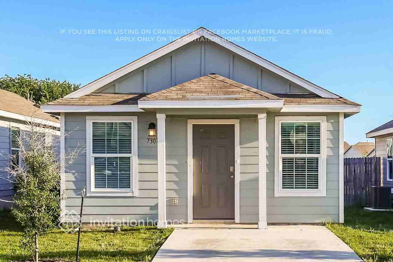 7307 Alcazar Gate - Photo 3 of 17