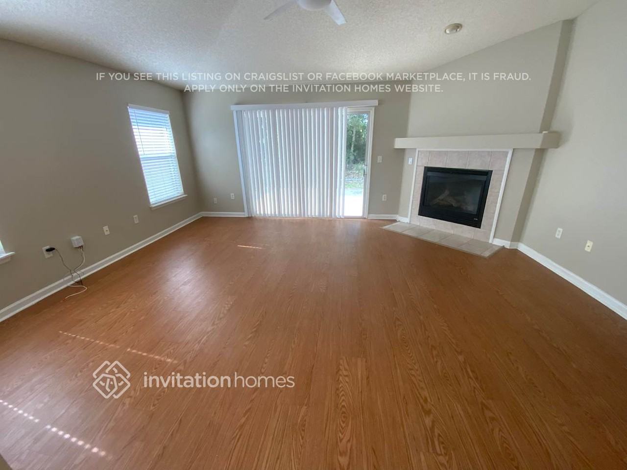 1807 Moss Creek Dr - Photo 2 of 12