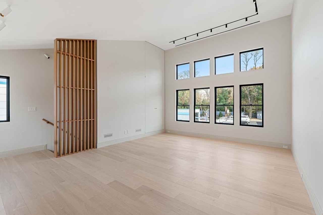 501 Haddonfield Berlin Rd - Photo 4 of 20