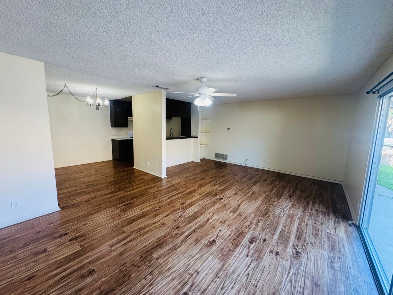 170 Ripley St - Photo 2 of 12