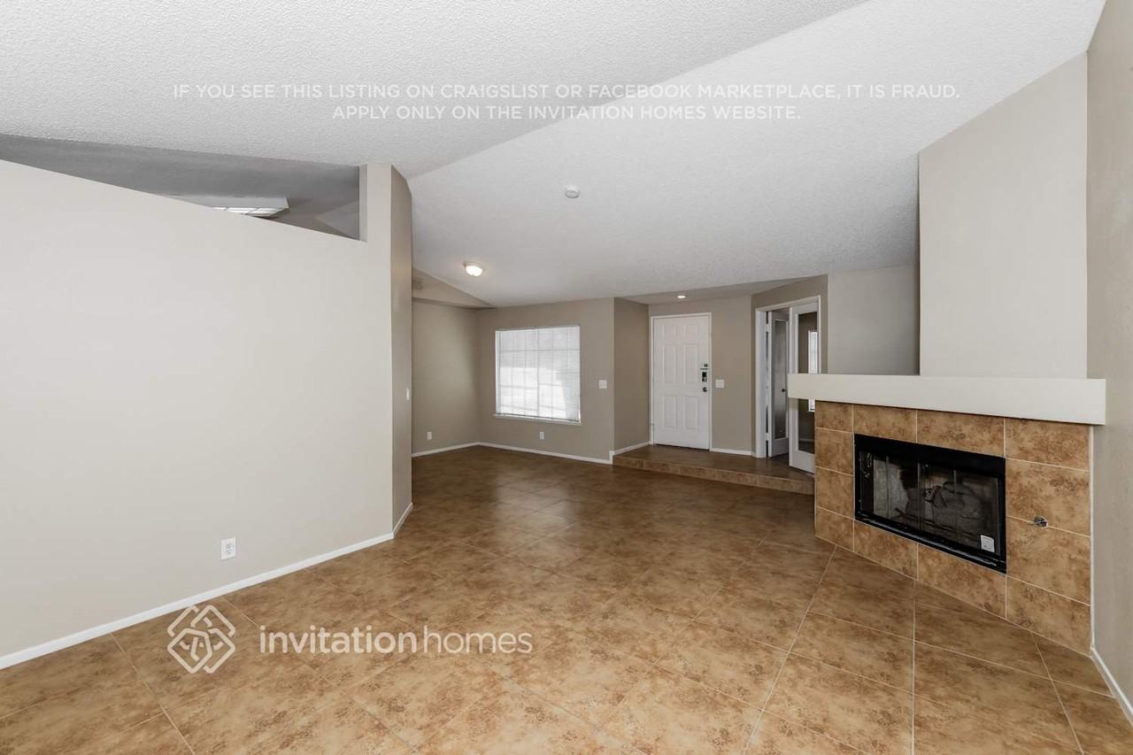 90 Megan Dr - Photo 6 of 17